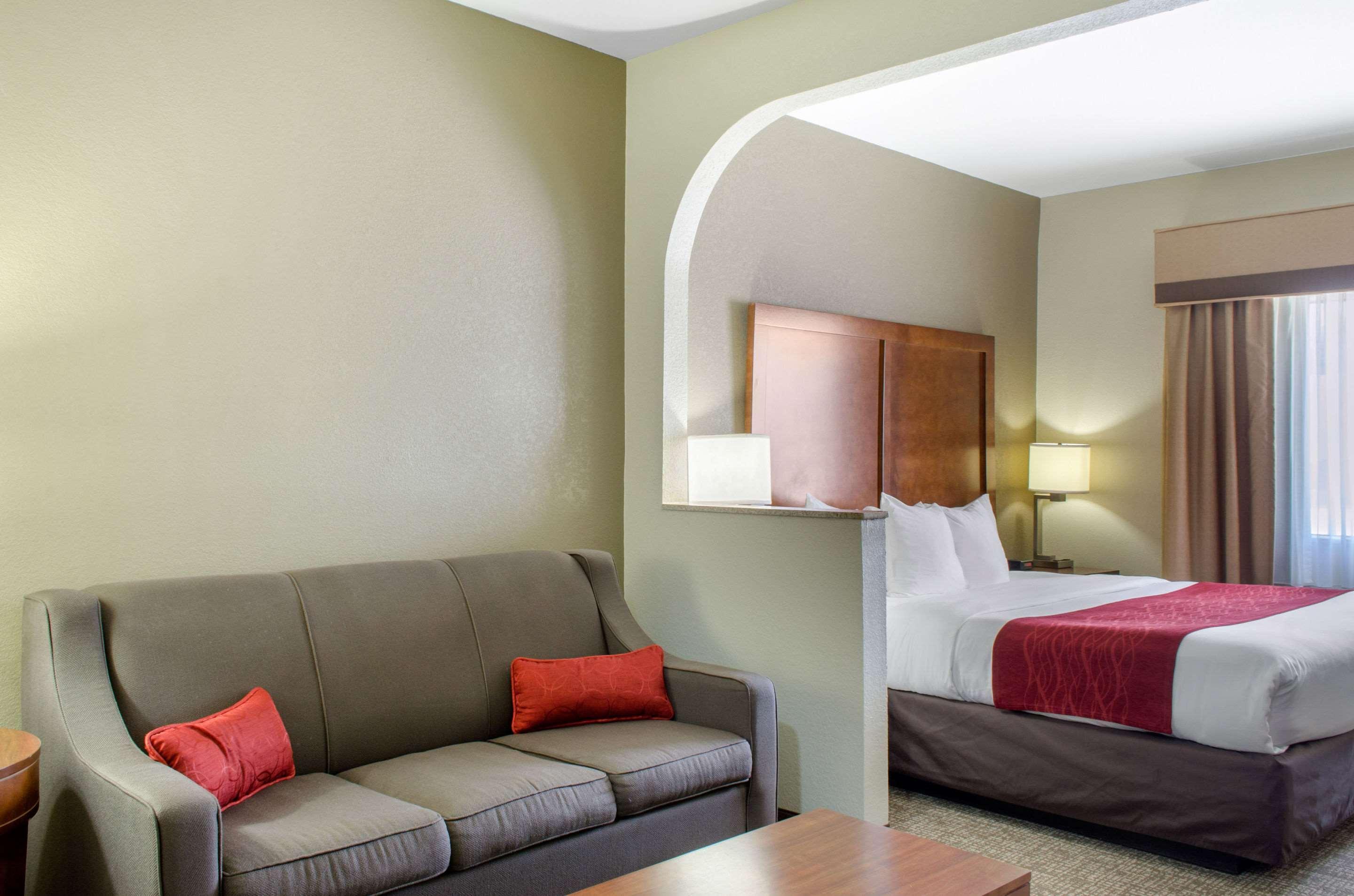 Comfort Inn & Suites Covington - Mandeville Bagian luar foto