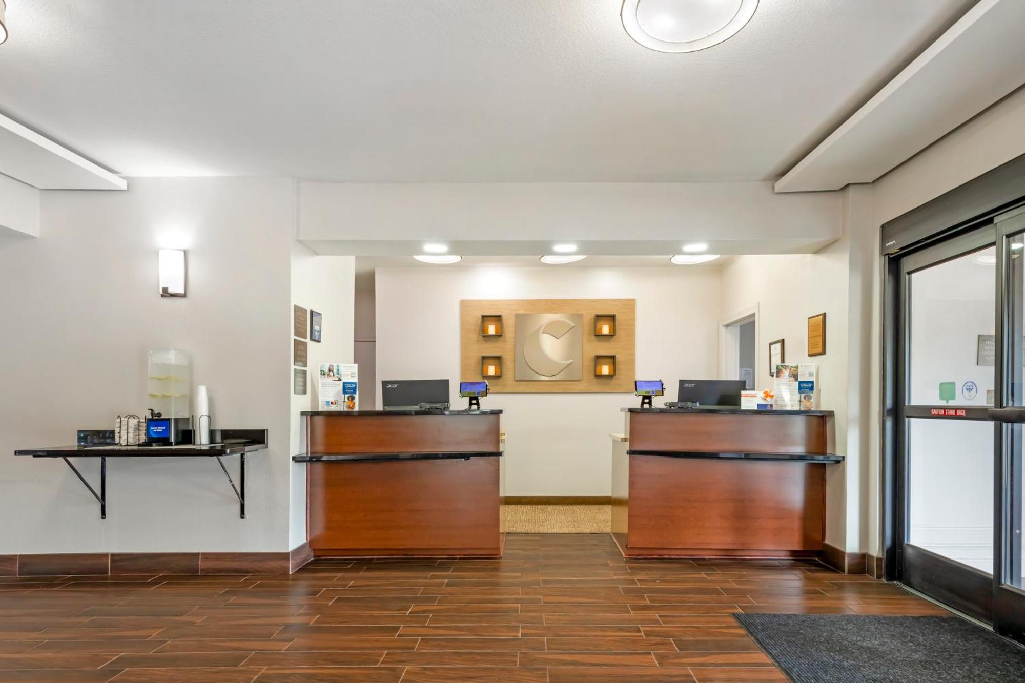 Comfort Inn & Suites Covington - Mandeville Bagian luar foto