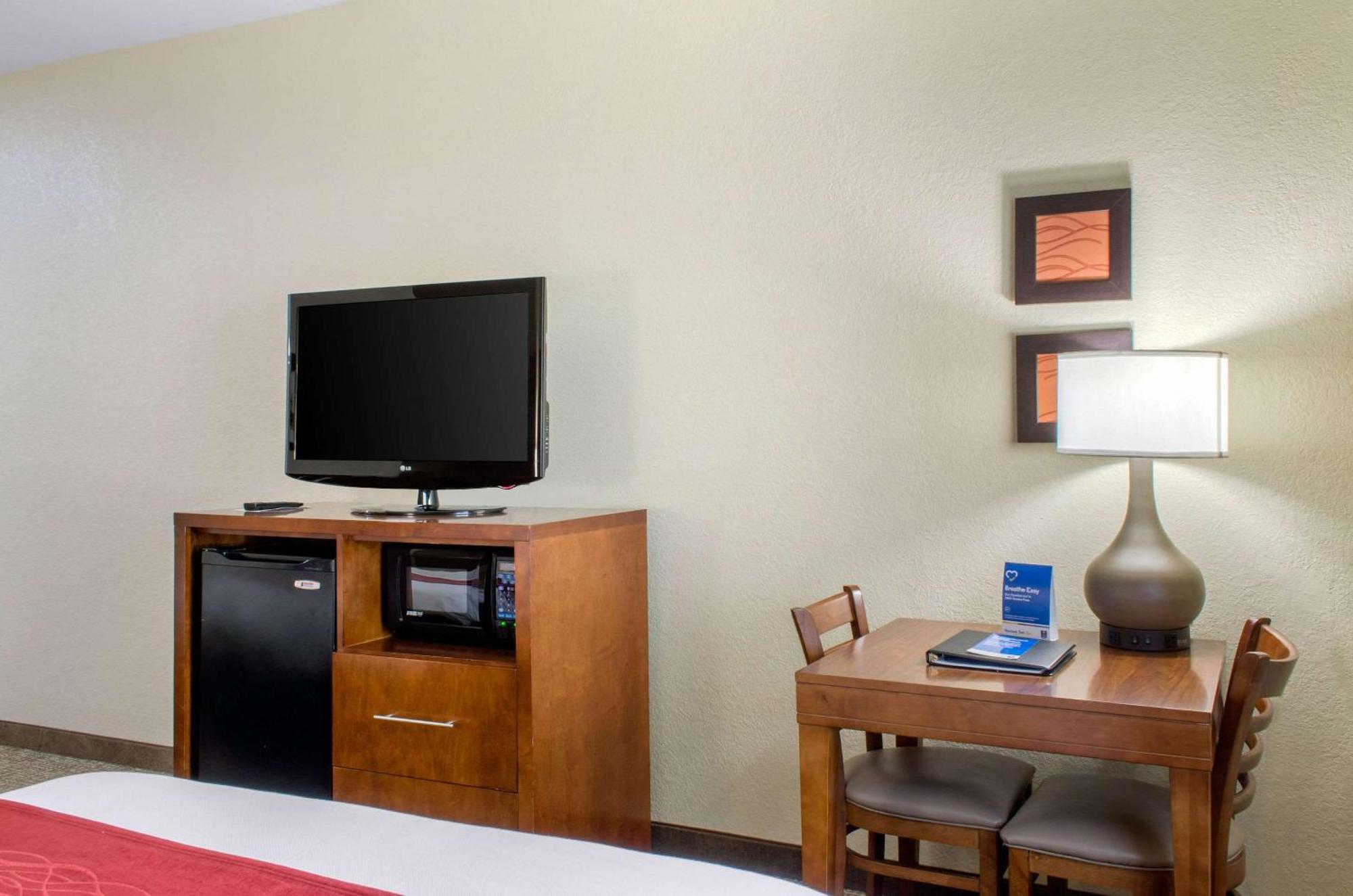 Comfort Inn & Suites Covington - Mandeville Bagian luar foto