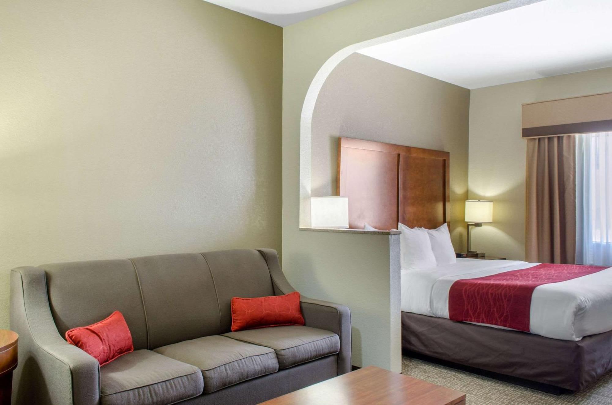 Comfort Inn & Suites Covington - Mandeville Bagian luar foto