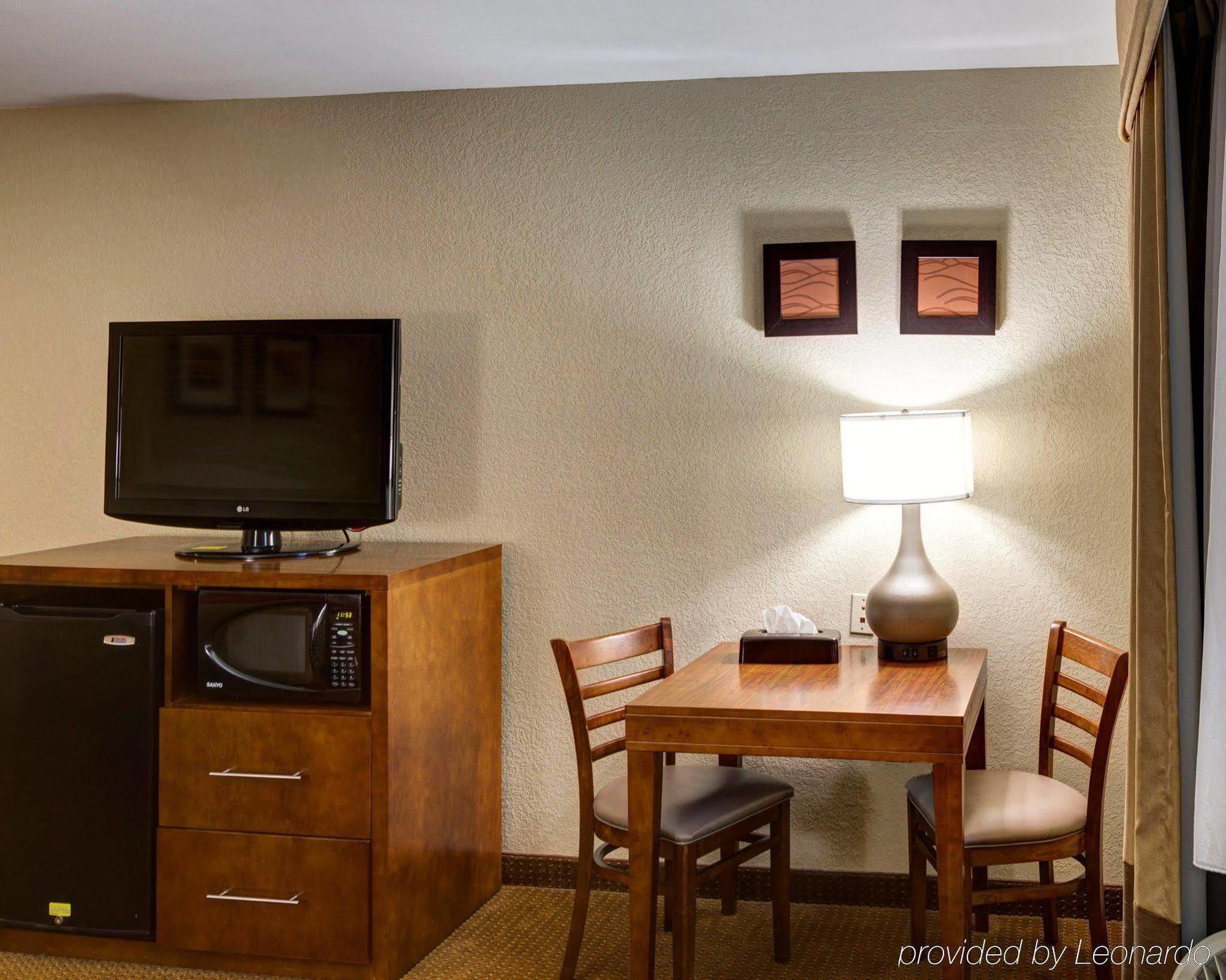 Comfort Inn & Suites Covington - Mandeville Bagian luar foto