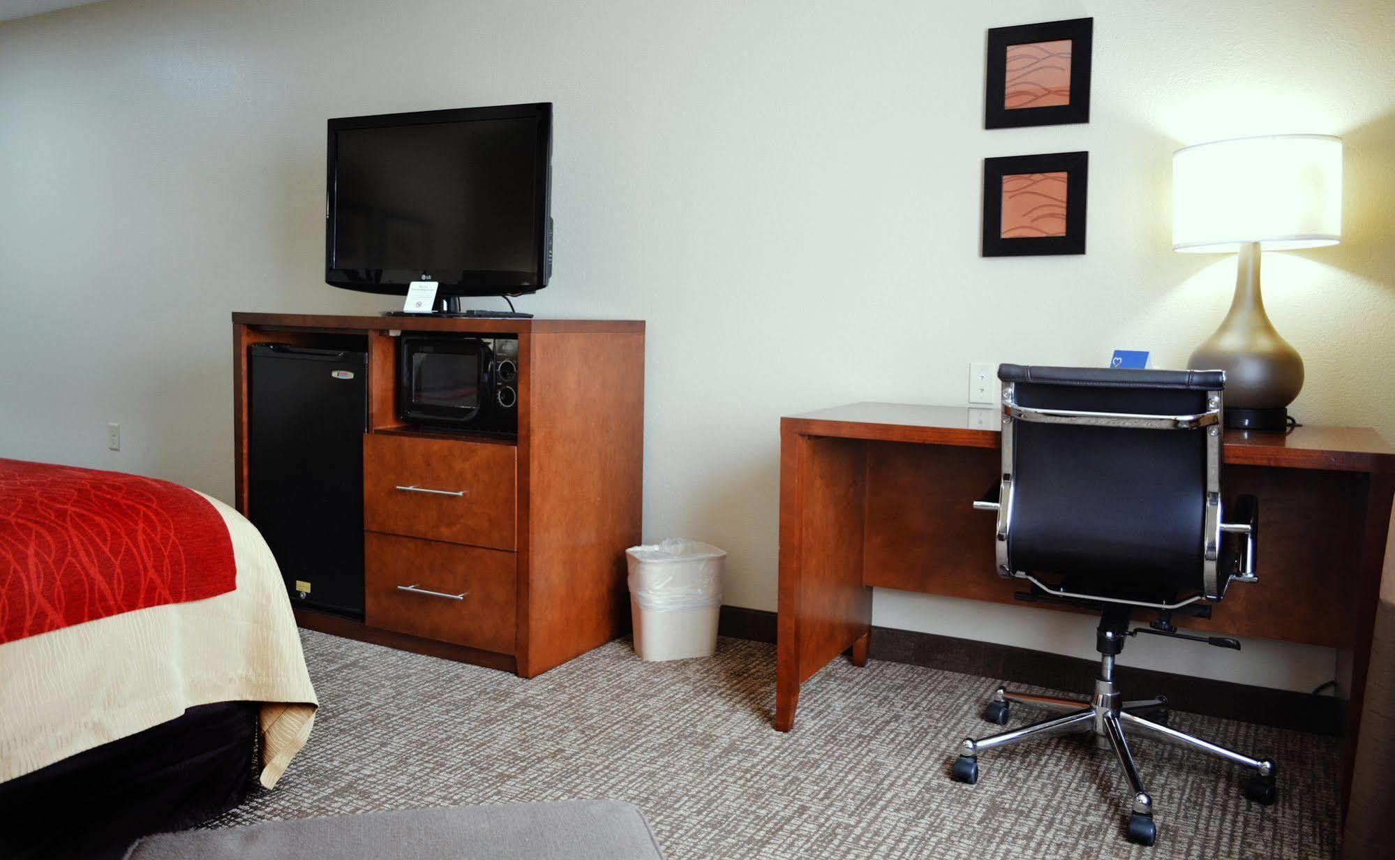 Comfort Inn & Suites Covington - Mandeville Bagian luar foto